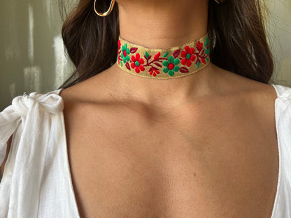 Choker Varanasi